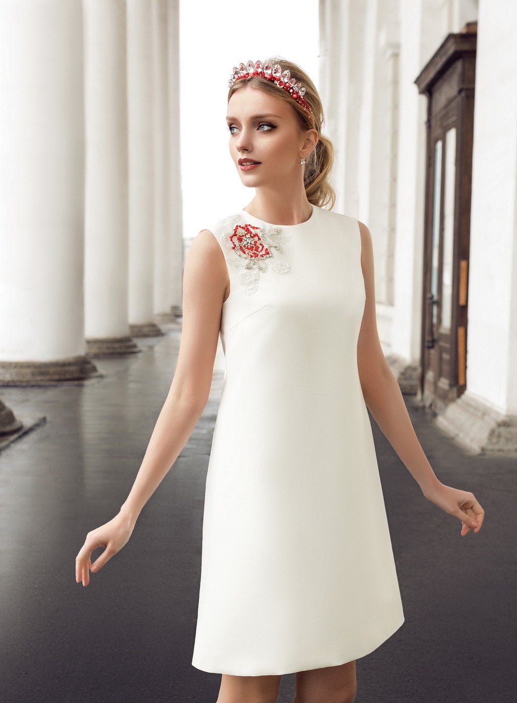 Tatiana Kaplun Muiz ivory sleeveless shift dress floral beaded appliqué