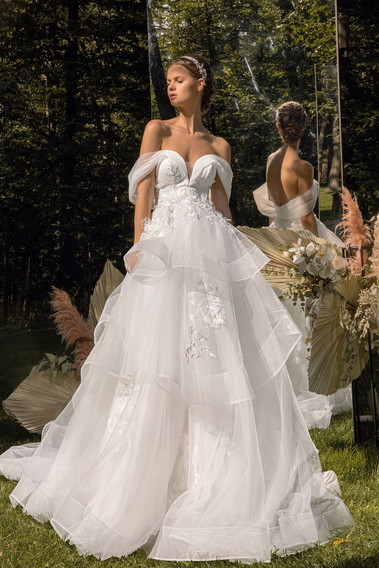 Leonoras – A & M Enterprises Bridal