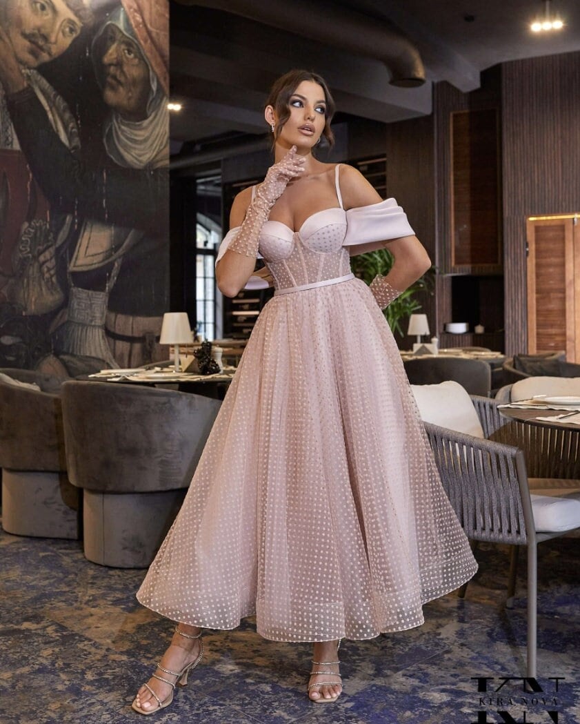 GM-02 – A M Enterprises Bridal