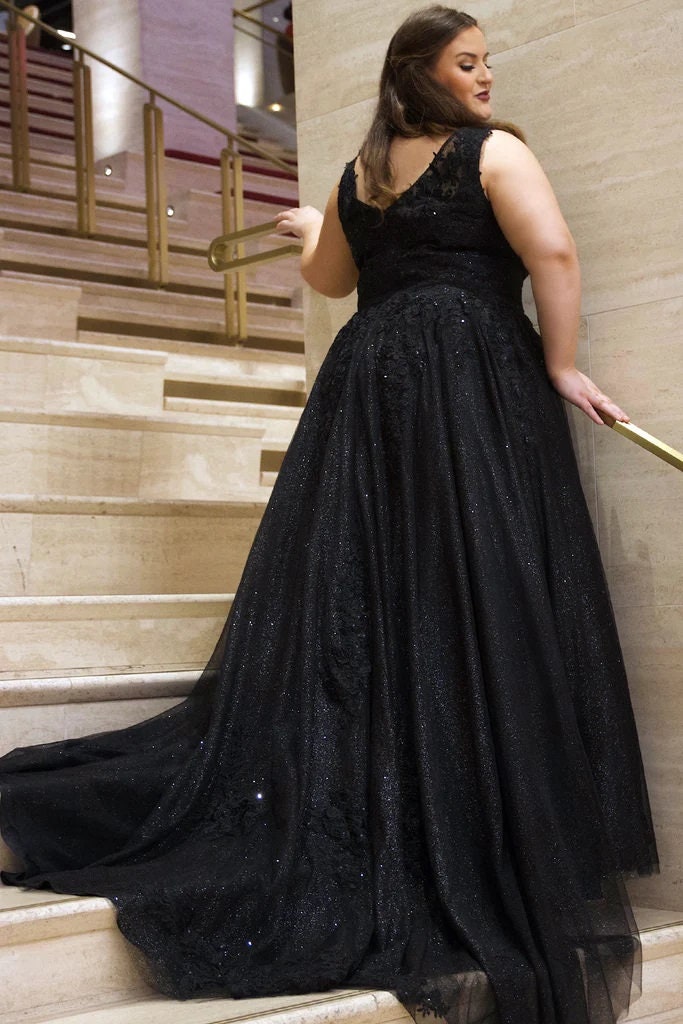 Aline Plus Size Wedding Dress Bridal Gown Sleeveless Design V Back Short Train Sparkle Glitter Tulle Satin Lining Black or Ivory Options