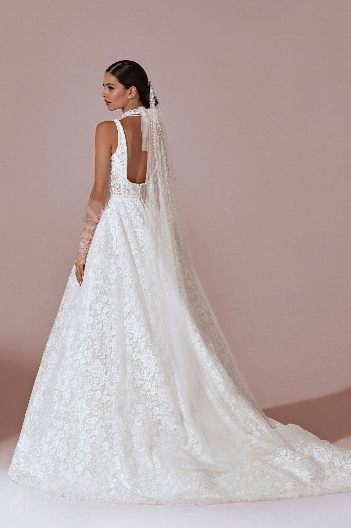 Classic Sleeveless Square Neckline Low Open Back Wedding Dress Bridal Gown Floral Lace Design Minimalist Style Aline Silhouette