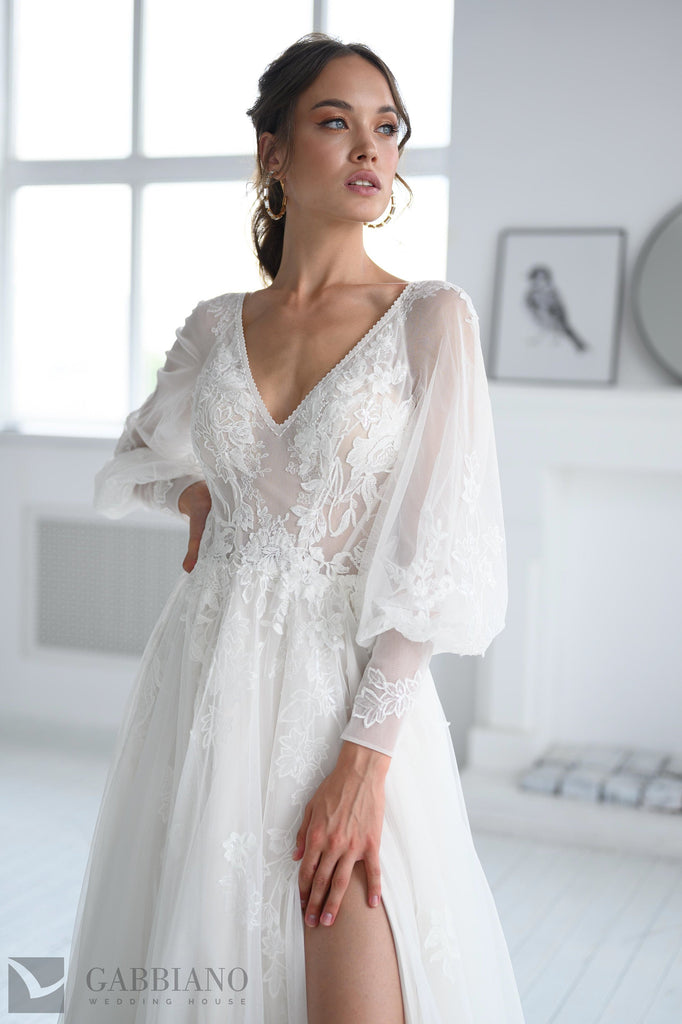 Kaisa Wedding Gown: A Timeless and Elegant Choice