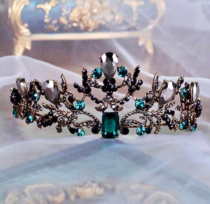 "Arwen" - Victorian Gothic Green Bridal Tiara