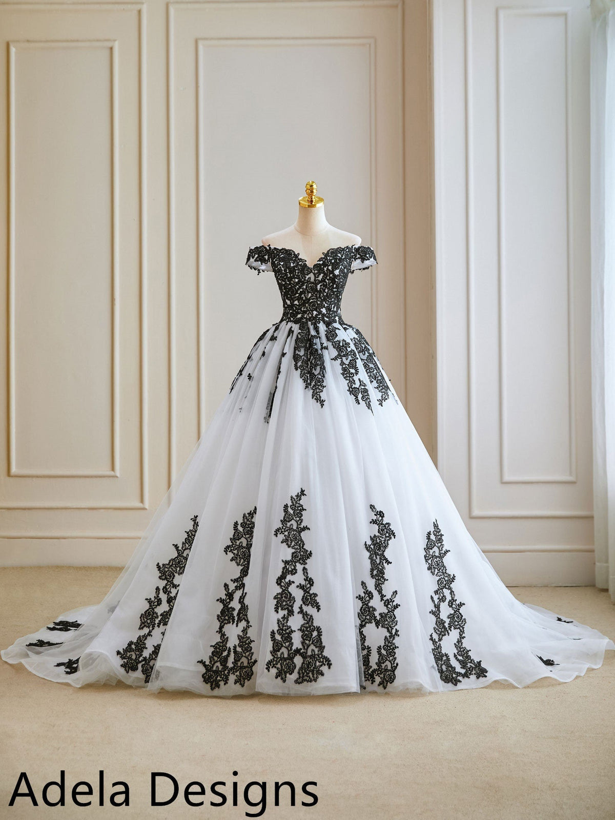 Untraditional Black and White Ball Gown Gothic Wedding Dress Bridal Off The Shoulder Short Sleeves Lace with Train