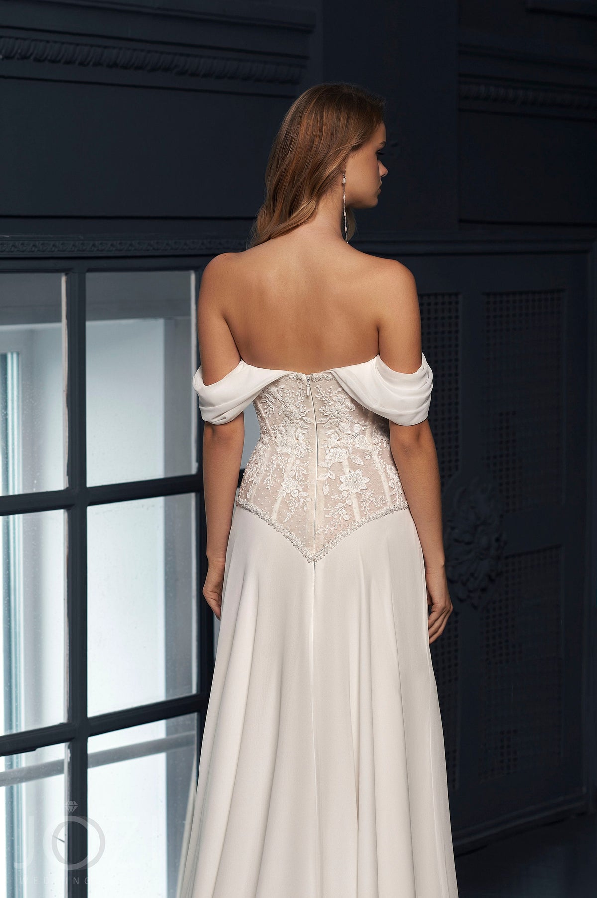 Romantic Floral Lace Side Slit Aline Off the Shoulder Detachable Long Bell Sleeves Open Back Wedding Dress Bridal Gown Sweetheart Neckline