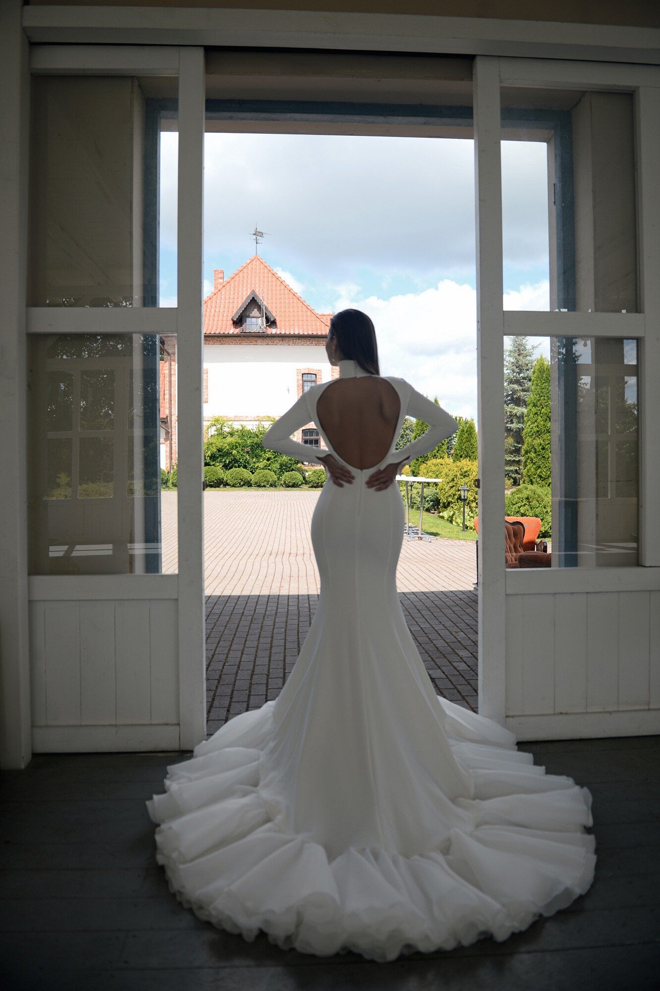 Modest Fitted High Collar Neckline Mermaid Wedding Dress Bridal Gown Ivory Long Sleeve Open Back Minimalist Style with Ruffle Hem Train