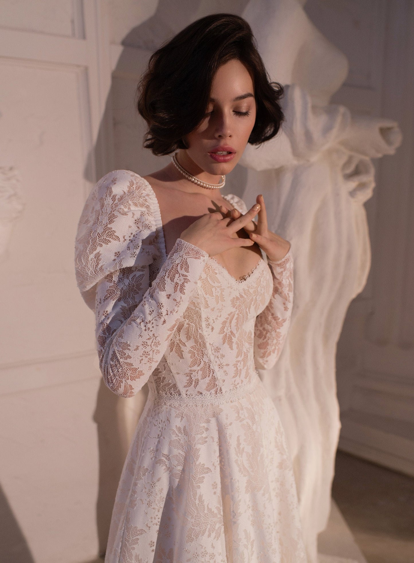 Beautifu Romantic Lace Wedding Dress Bridal Gown Long Sleeve Sweetheart Neckline Aline Dress Custom Made Short Train