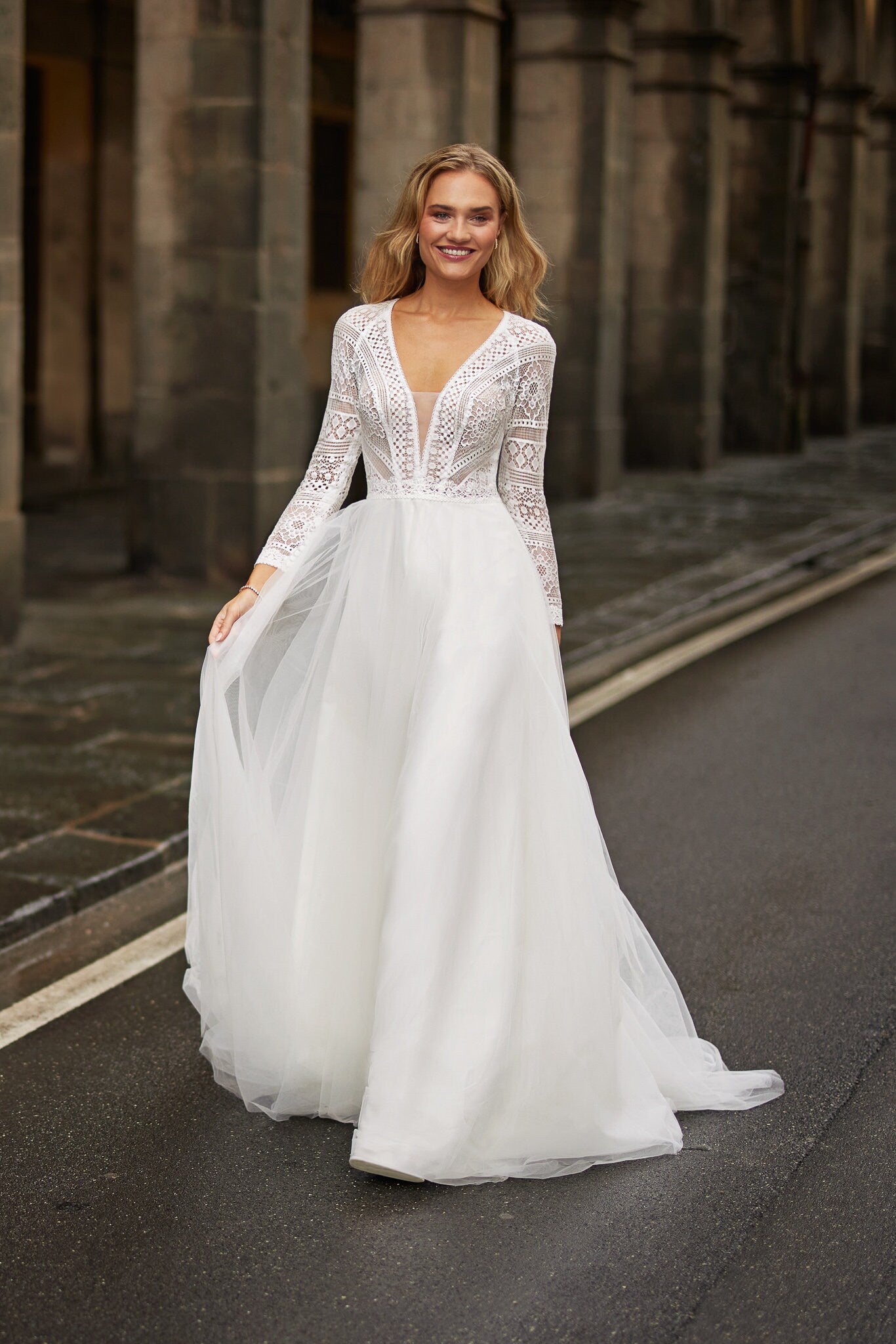 Elegant Long Sleeve A-Line Wedding Dress with Deep V-Neck Lace Bodice and Tulle Skirt Bridal Gown Geometric Lace