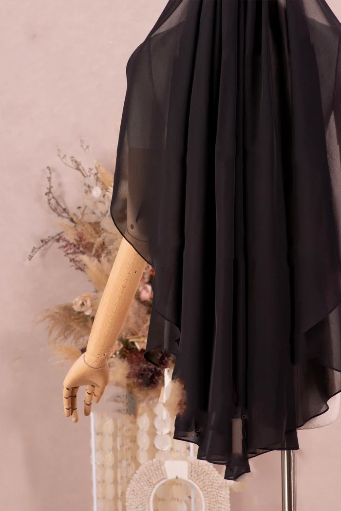 Black Flowing Chiffon Fingertip Length Wedding Veil