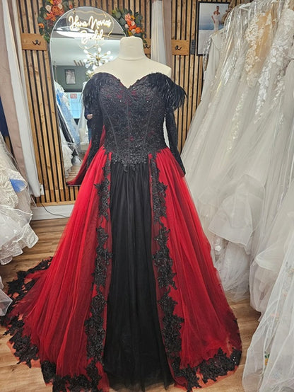 Wedding Dress Ball Gown Red Black Gothic Style size 18
