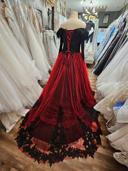 Wedding Dress Ball Gown Red Black Gothic Style size 18