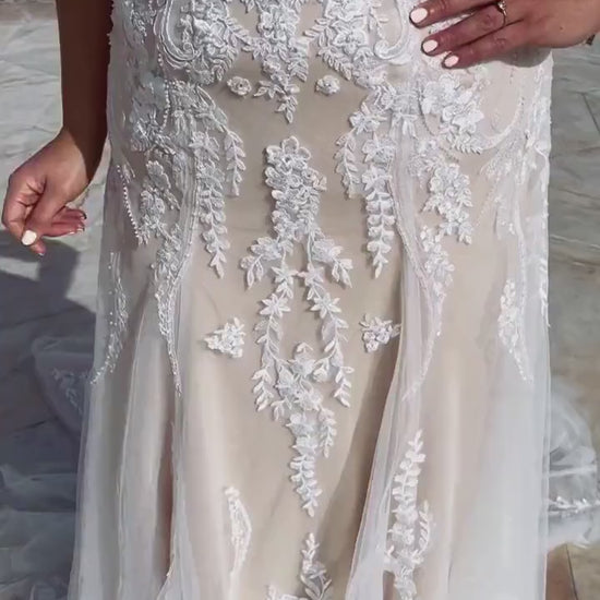 Beautiful Boho Fit and Flare Detachable Illusion Lace Sleeves Sweetheart Neckline Wedding Dress Bridal Gown Open Back Train Strapless