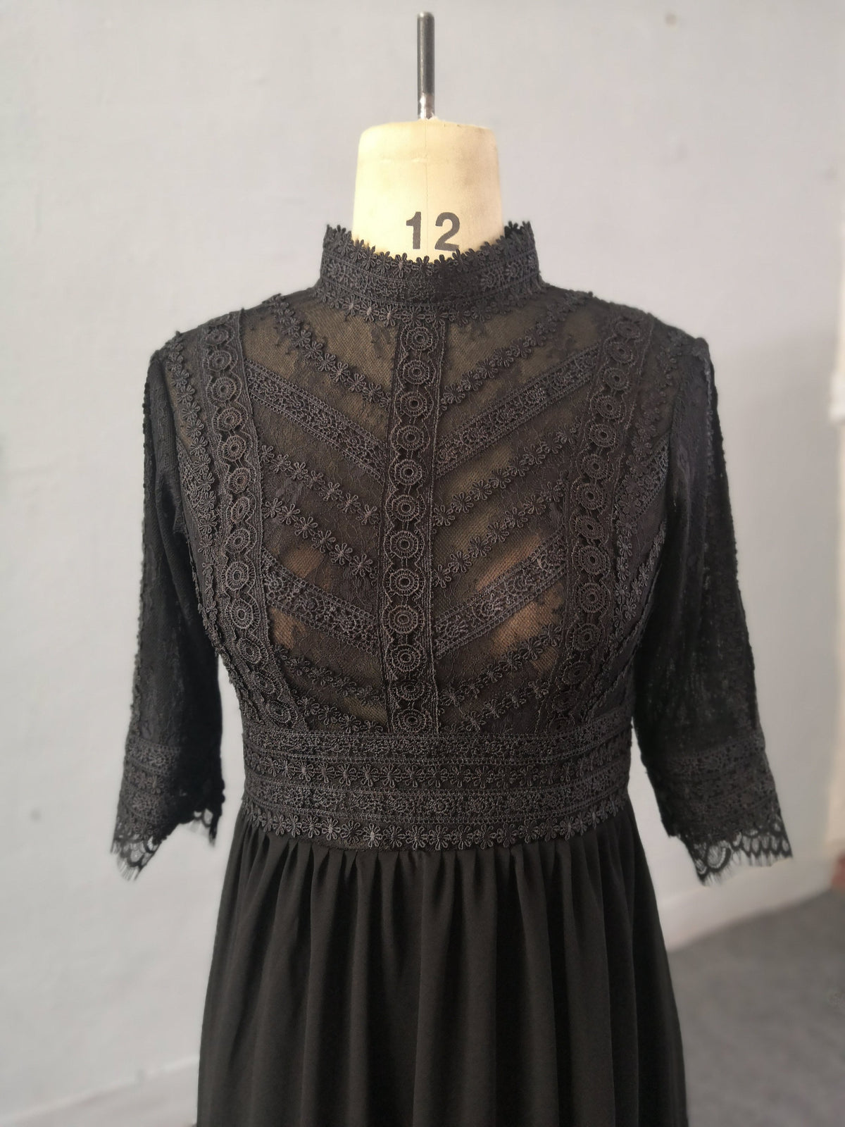 Black Vintage Style Long Sleeves A-Line Chiffon Boho Wedding Dress Lace Bridal Gown High Neck