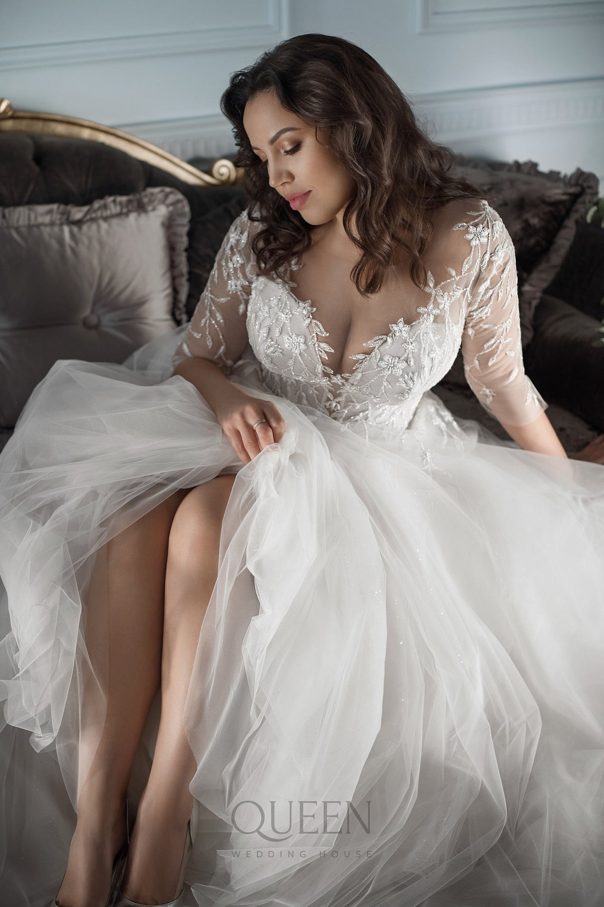 Beautiful ALine 3/4 Sleeve Plunge Neckline Sparkle Floral Lace Wedding Dress Bridal Gown Plus Size with Train and Corset