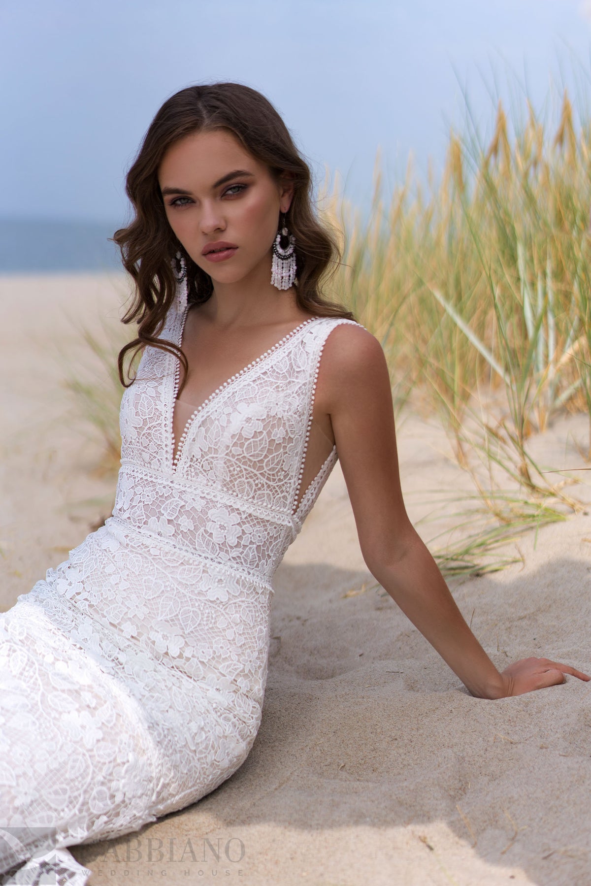 Beautiful All Over Lace Sleeveless Boho Fitted Fit and Flare Mermaid Open V Back Wedding Dress Bridal Gown
