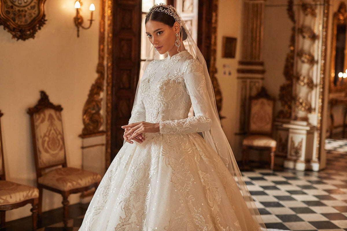Beautiful Luxury Ivory Ball Gown Long Sleeve Modest Lace Covered Back High Neckline Wedding Dress Bridal Gown