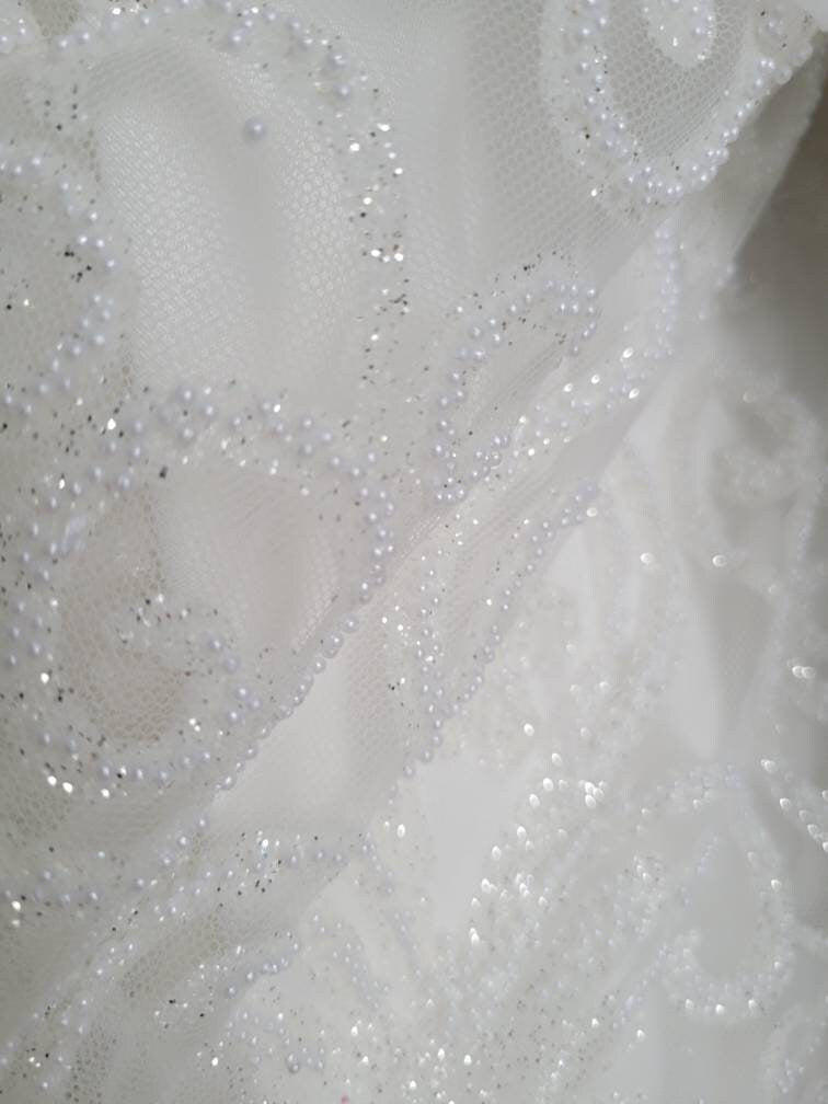 Simple Romantic Sheath Beaded Sleeveless Square Neckline Wedding Dress Bridal Gown Off White Floor Length Modern Design Elopement Dress