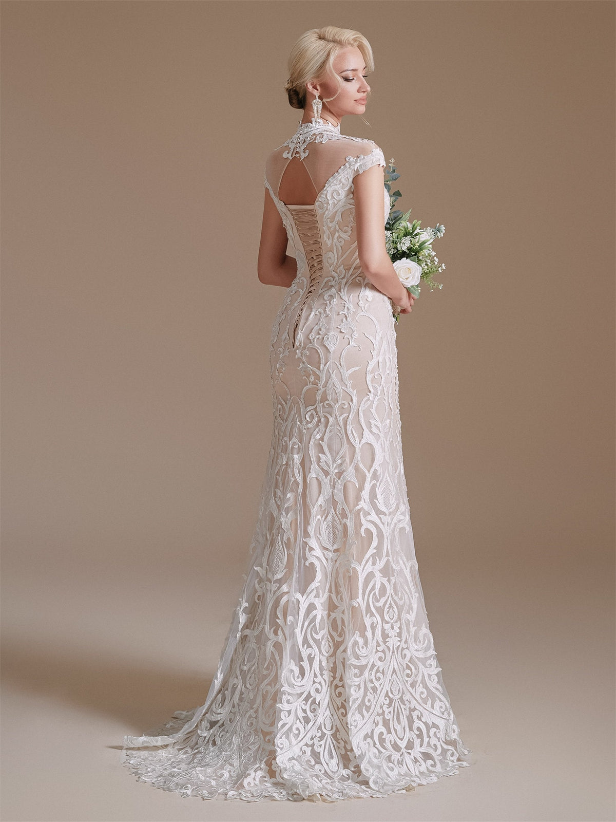 Beautiful Vintage Lace Sheath Wedding Dress Bridal Gown Short Cap Sleeves High Lace Collar Corset Back Short Lace Train