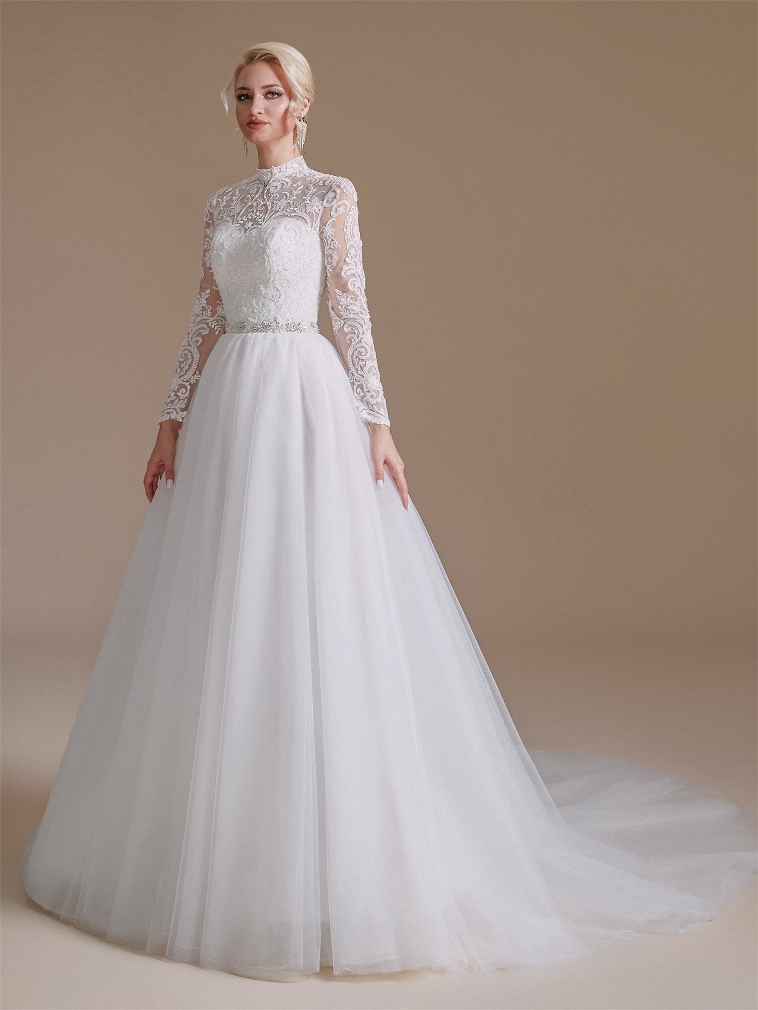 Long Sleeves High Neck Full A-Line Wedding Dress Bridal Gown Vintage Style with Tulle Train Buttons