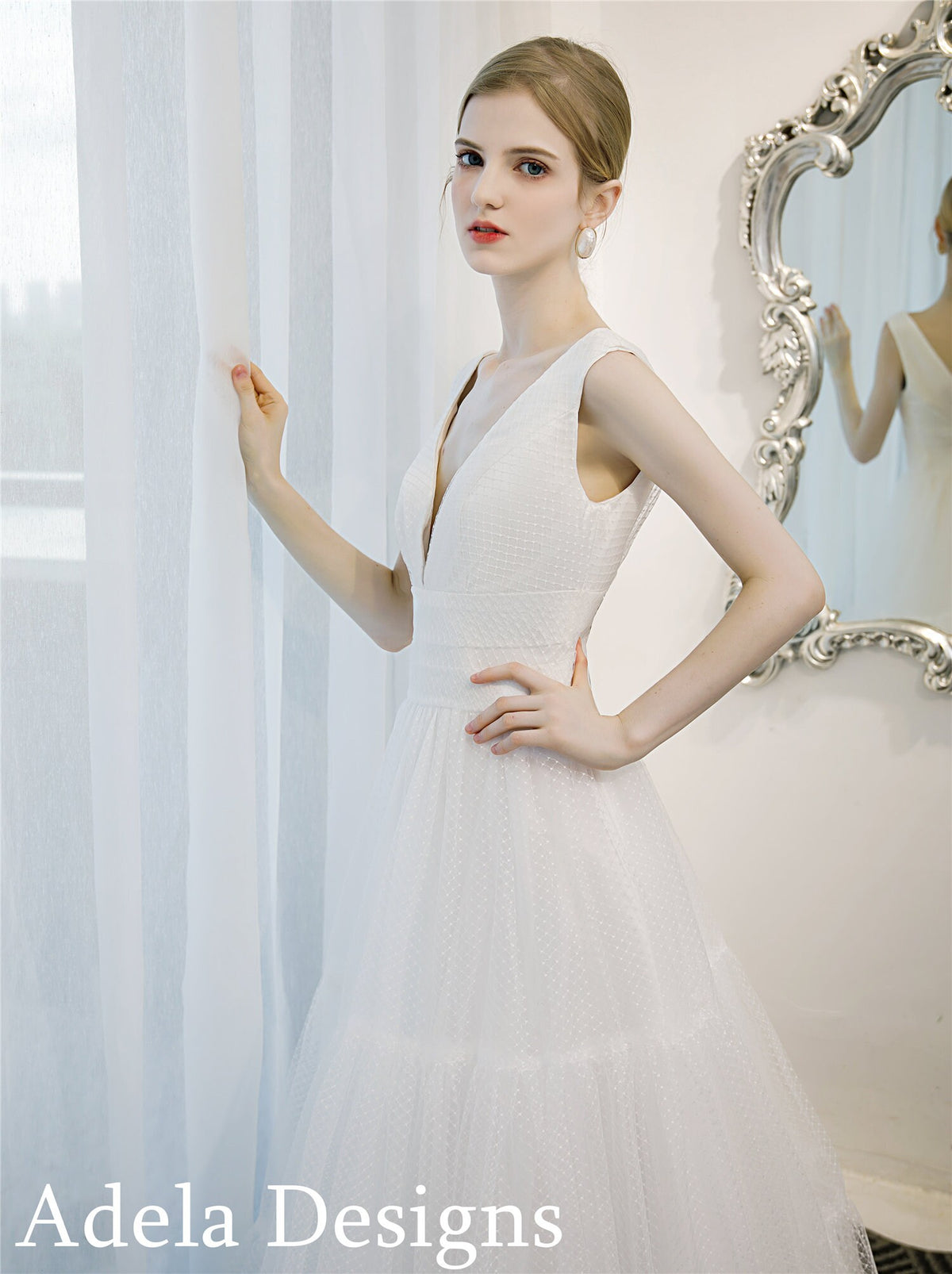 Vintage Boho Style Ankle Length Polka Dot Tulle Wedding Dress Bridal Gown Sleeveless Open Back V Neckline Aline
