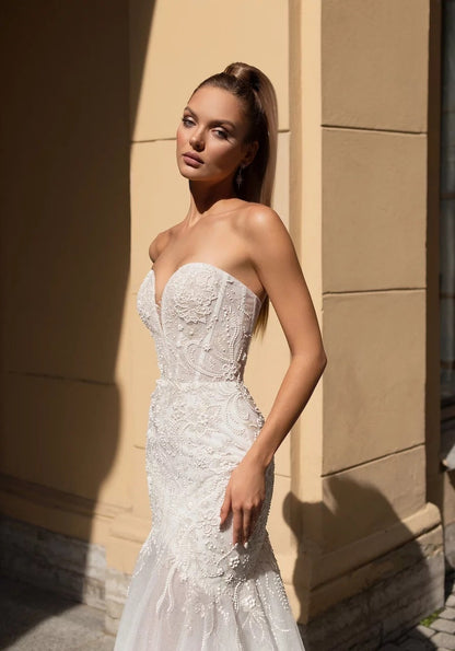 Sexy Sparkling Sleeveless Strapless Fit and Flare Wedding Dress Bridal Gown Sweetheart Neckline Bustier Corset Detachable Balloon Sleeves