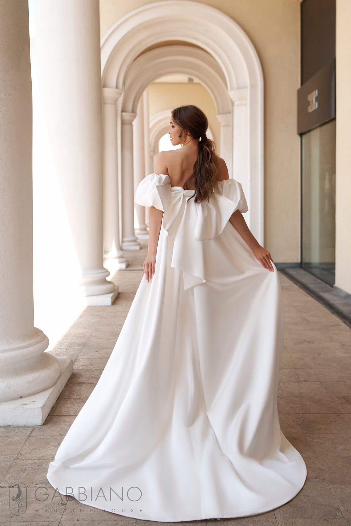 Elegant Satin Transformer Wedding Dress Detachable Sleeves Detachable Train Strapless Sleeveless Minimalist Corset Back Gathered Waist