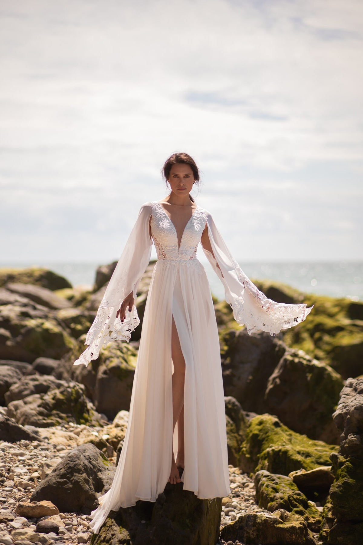 Beautiful Bohemian Beach Style Boho Lace Aline Long Full Bell Sleeves Sexy V Neckline Bodice Wedding Dress Bridal Gown Simple Chiffon Lace