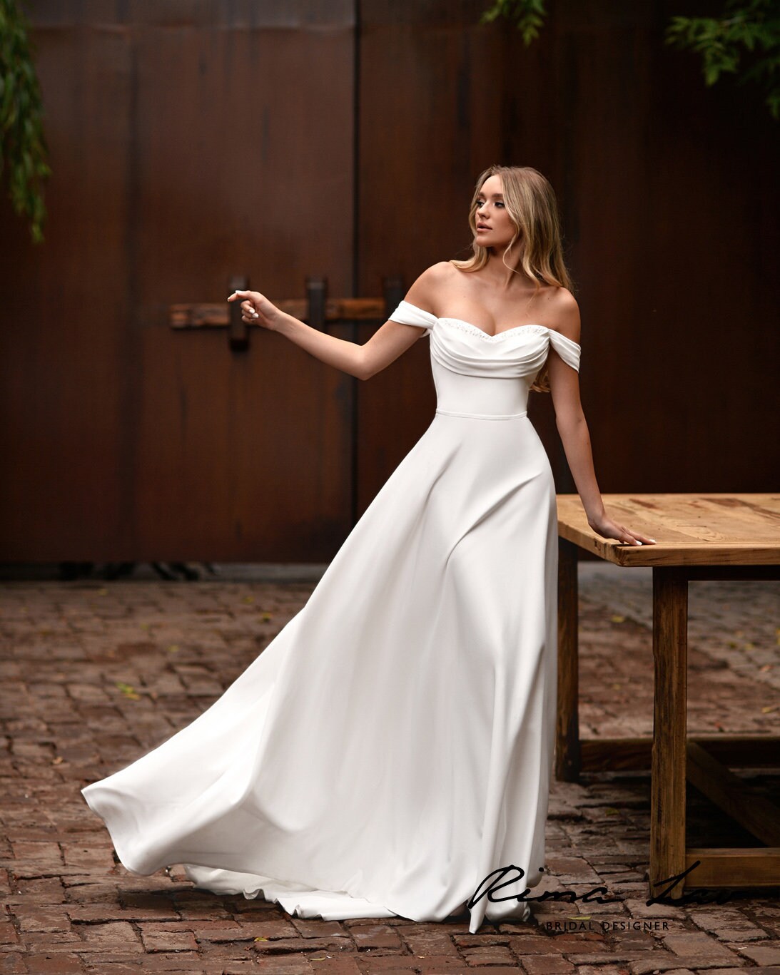 Off The Shoulder Wedding Dresses: 35 Bridal Looks | Off shoulder wedding  dress, Wedding dress styles, Stylish wedding dresses