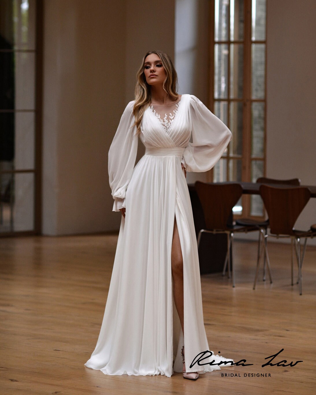 Beautiful Minimalist Long Sleeve Illusion V Neckline Chiffon Wedding Dress Bridal Gowns Plus Size Short Train Simple Classic Design