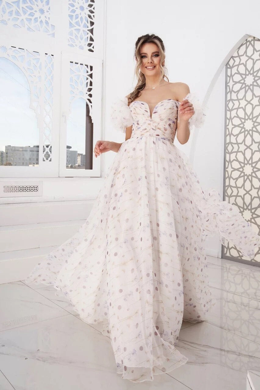 Romantic Floral Print Flower Design Off the Shoulder Aline Wedding Dress Bridal Gown V Neckline Off White Floral Print Corset Open Back