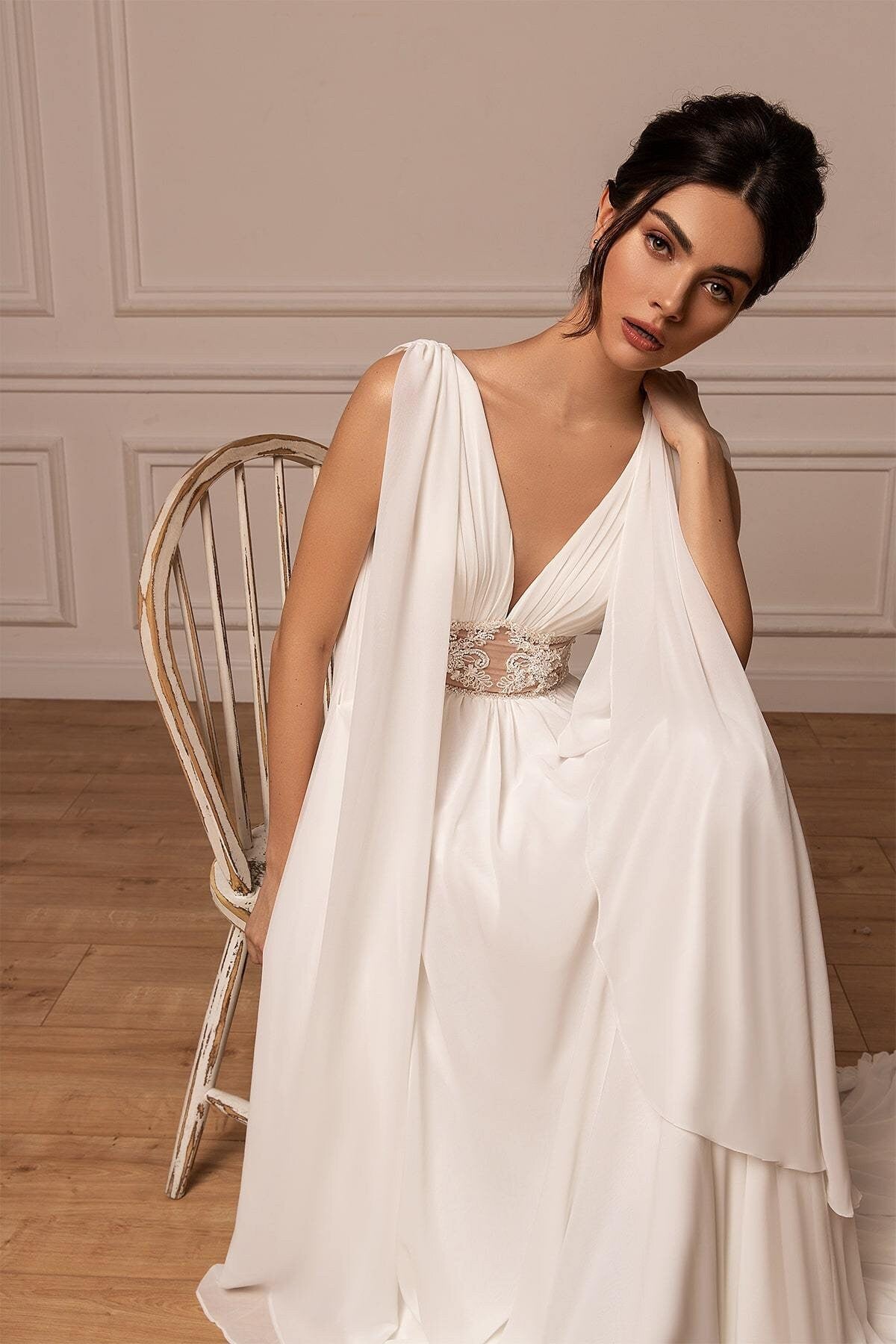 Beautiful Unique Greek Style V Neckline Sleeveless Detachable Wings Open V Back Wedding Dress Bridal Gown Long Train Zipper Back Aline