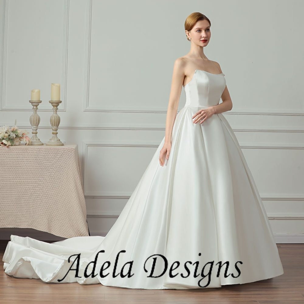Vintage Style Satin Ball Gown Wedding Dress Bridal Gown Sleeveless Strapless Corset Laceup Lace Bolero Train Full Aline Minimalist Simple