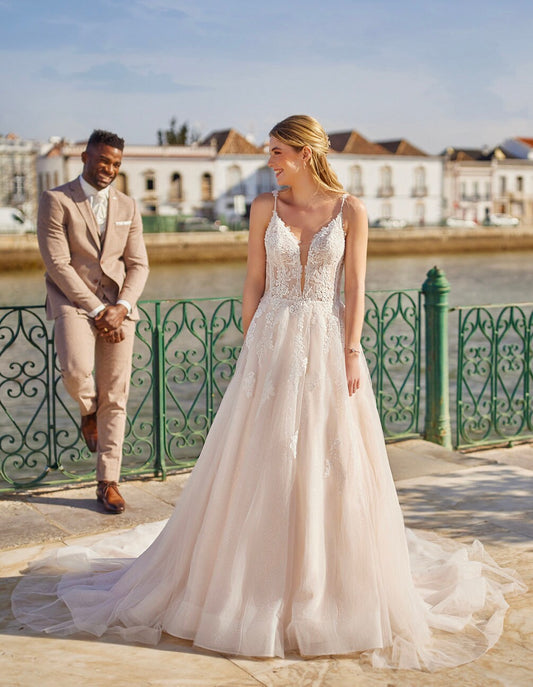 Beautiful Classic Ball Gown Sleeveless Deep V Neckline Wedding Dress Bridal Gown Train Open Back Lace Bodice Tulle Skirt Sparkle Design