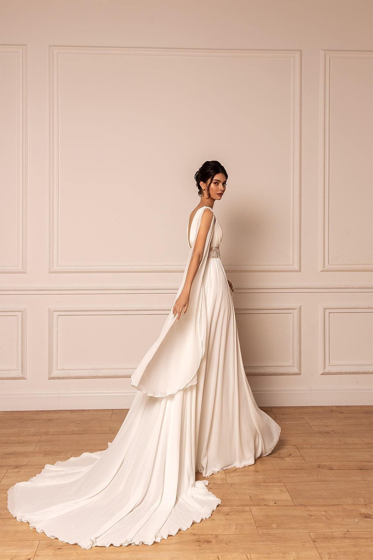 Beautiful Unique Greek Style V Neckline Sleeveless Detachable Wings Open V Back Wedding Dress Bridal Gown Long Train Zipper Back Aline