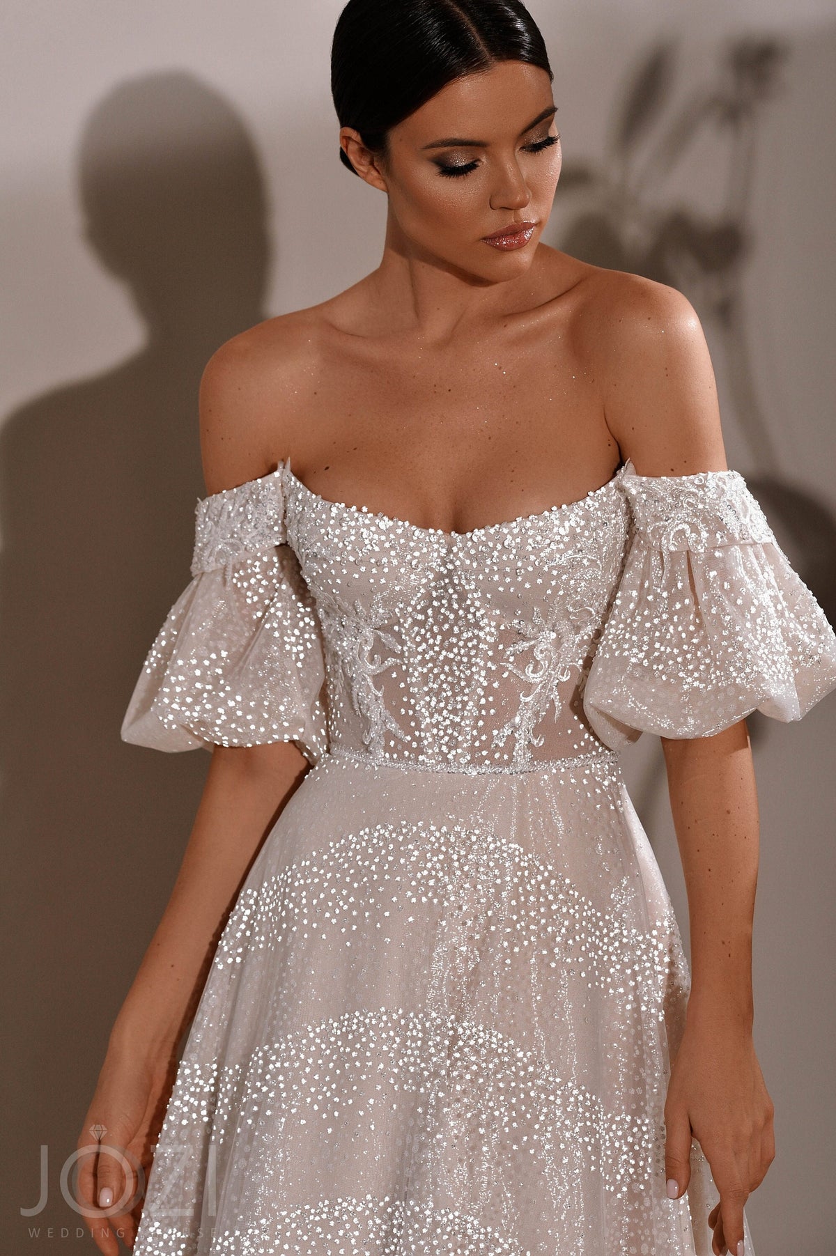 Beautiful Sparkle Unique Design Off The Shoulder Short Puff Sleeve A-Line Wedding Dress Bridal Gown Eye Catching Open Back Corset Lace Up