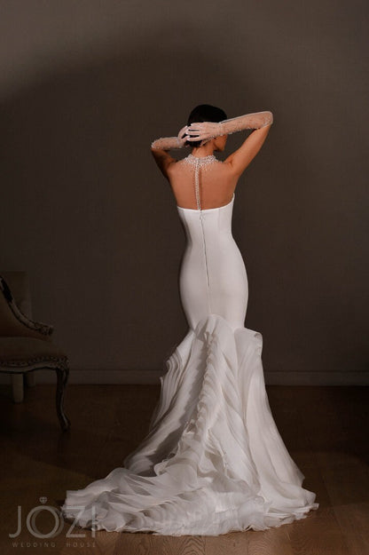 Sleeveless Strapless Sweetheart Neckline Wedding Dress Bridal Gown Fitted Trumpet Off White Organza Crepe Unique Design Illusion Collar