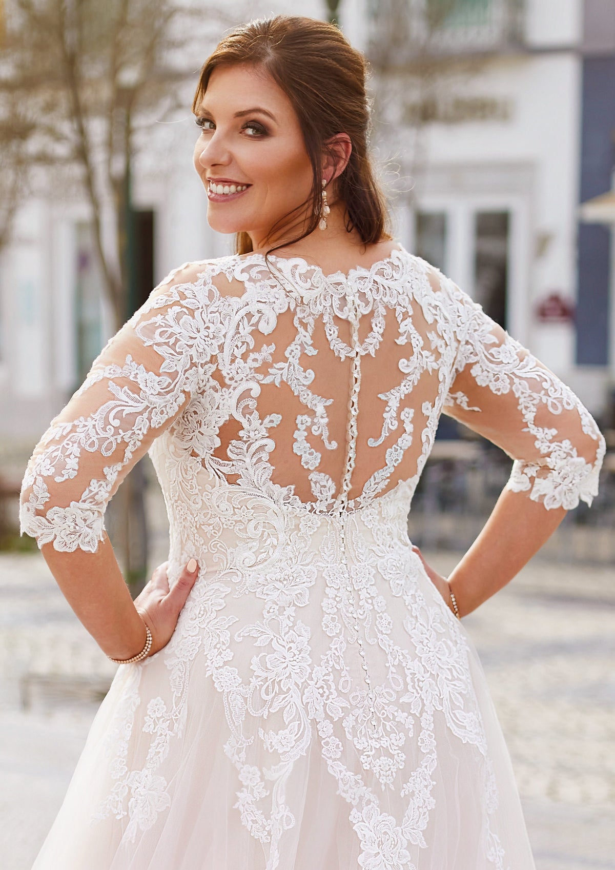Romantic Elegant Aline Wedding Dress Bridal Gown Illusion Lace Sweetheart Neckline 3/4 Sleeves Corset Back Plus Size Tattoo Lace Tulle Skirt