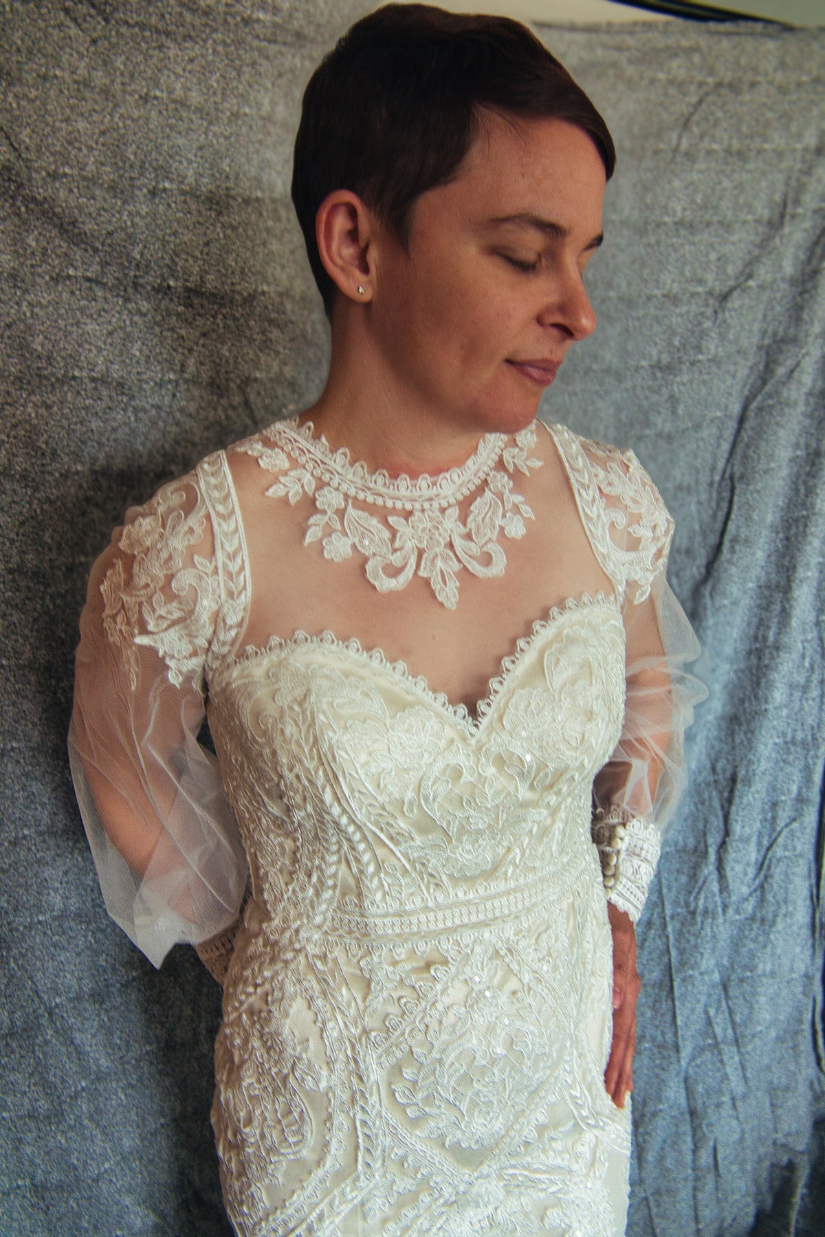 Vintage Victorian Style Lace Column Mermaid Wedding Dress Bridal Gown Detachable Long Sleeves Sparkle High Lace Neckline