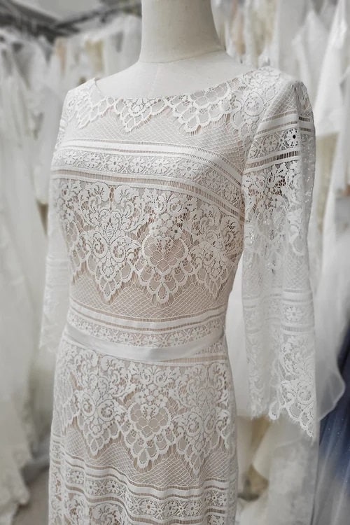 Beautiful Modest 3/4 Sleeve Covered Back Boat Neckline Wedding Dress Bridal Gown Chapel Train LDS Fast Wedding Size 6 Ivory All Over Lace