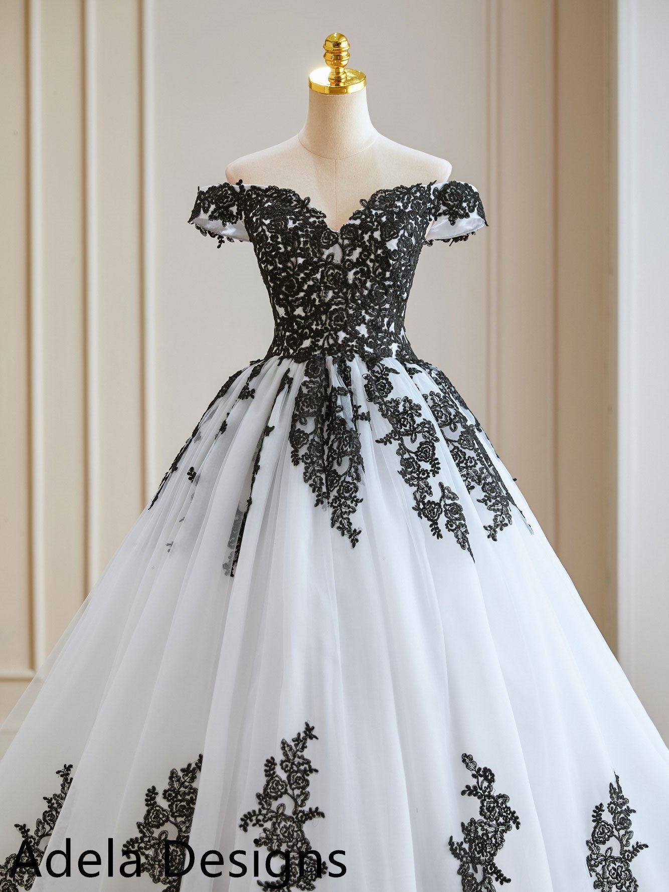 Untraditional Black and White Ball Gown Gothic Wedding Dress Bridal Off The Shoulder Short Sleeves Lace with Train