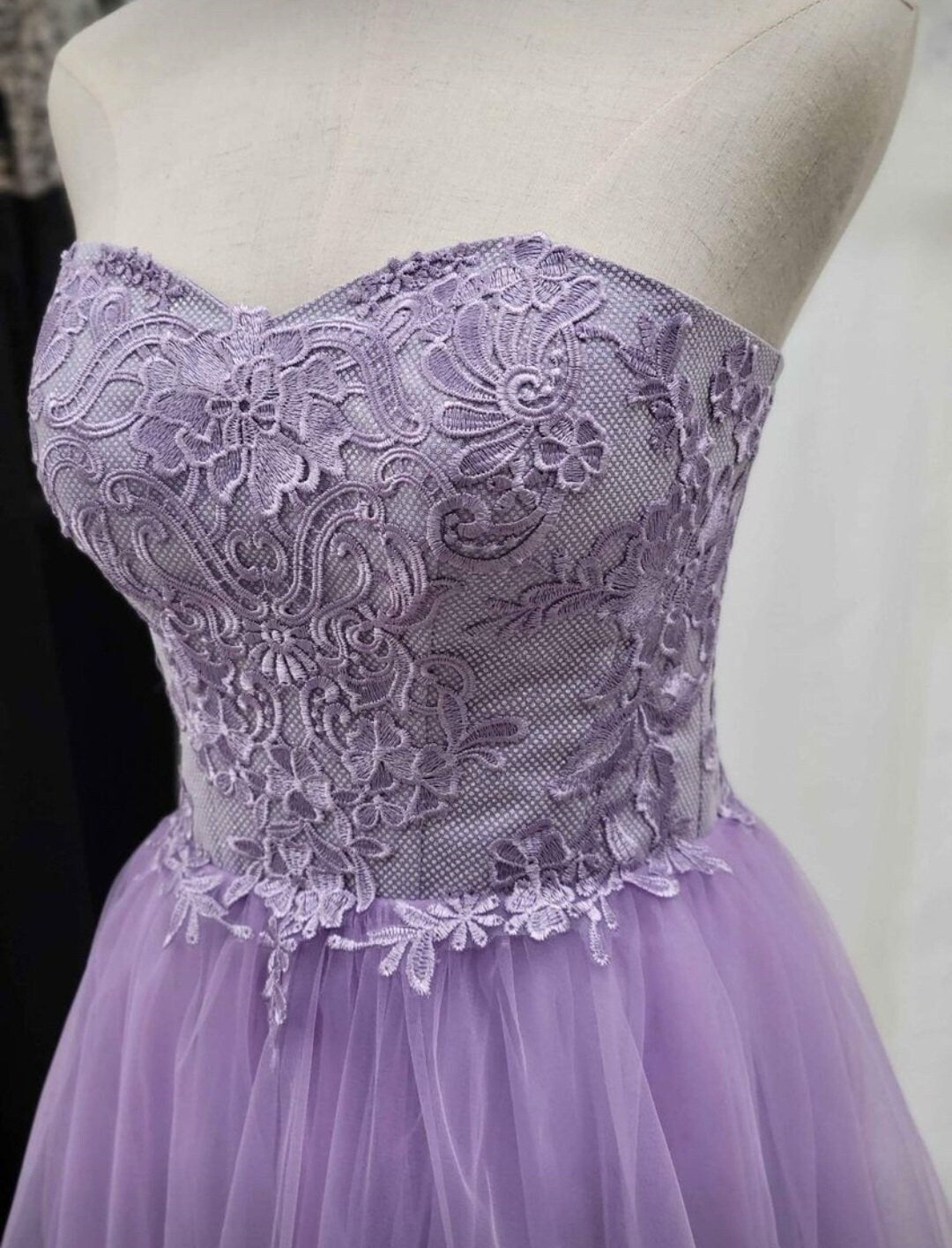 Simple Sleeveless Strapless Purple Sweetheart Neckline Corset Back Aline Prom Bridesmaid Dress Floor Length Tulle Skirt Lace Bodice Size 6