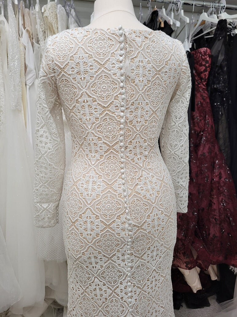 Beautiful Modest Long Sleeve High Neckline Closed Back Fitted Fit and Flare Short Train Wedding Dress Bridal Gown All Over Lace Unique Style
