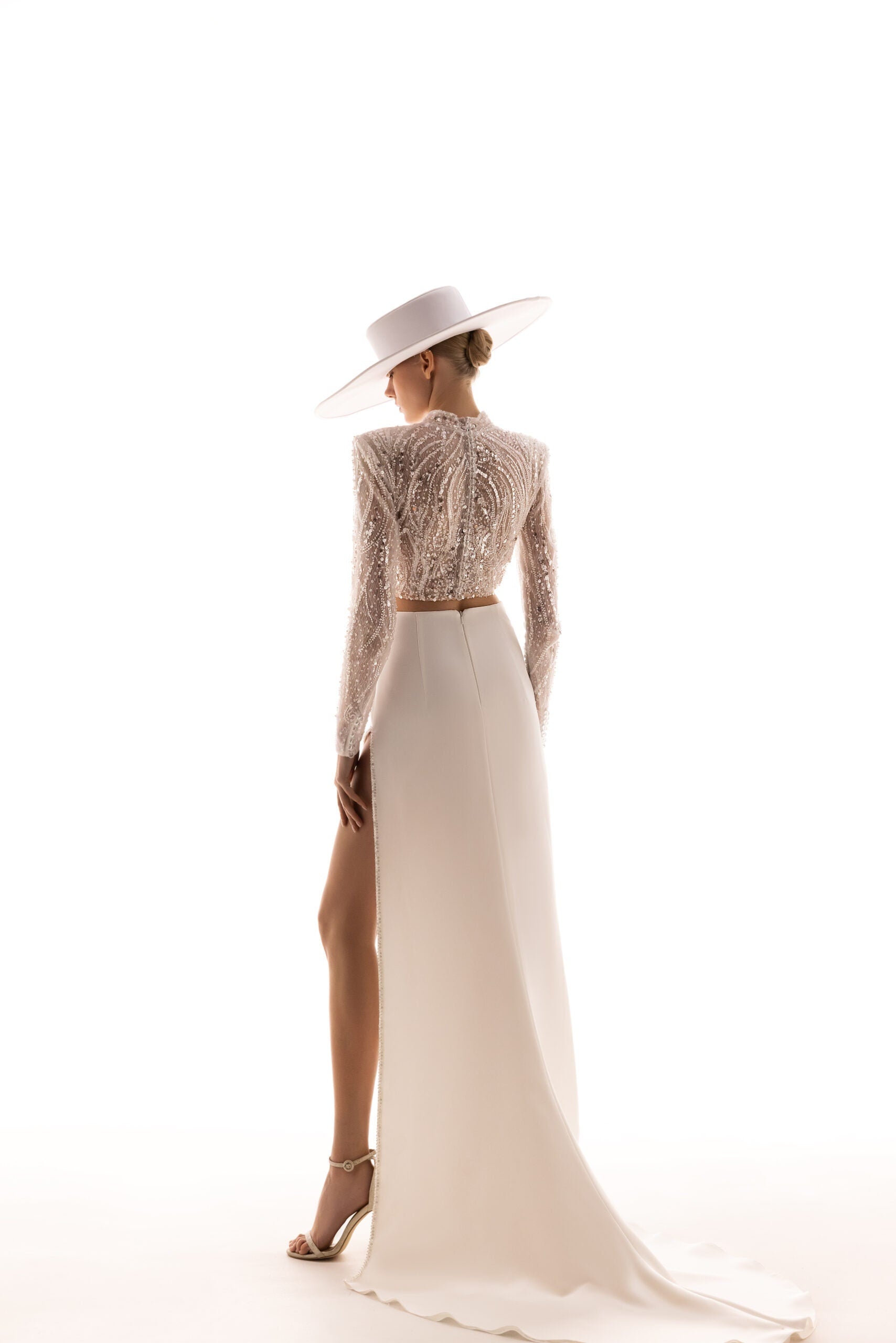 Modern Modest 2 Piece Wedding Dress Bridal Gown Long Sleeve Sparkle Sexy Side Slit High Neckline Bare Mid Simple Skirt Sheath