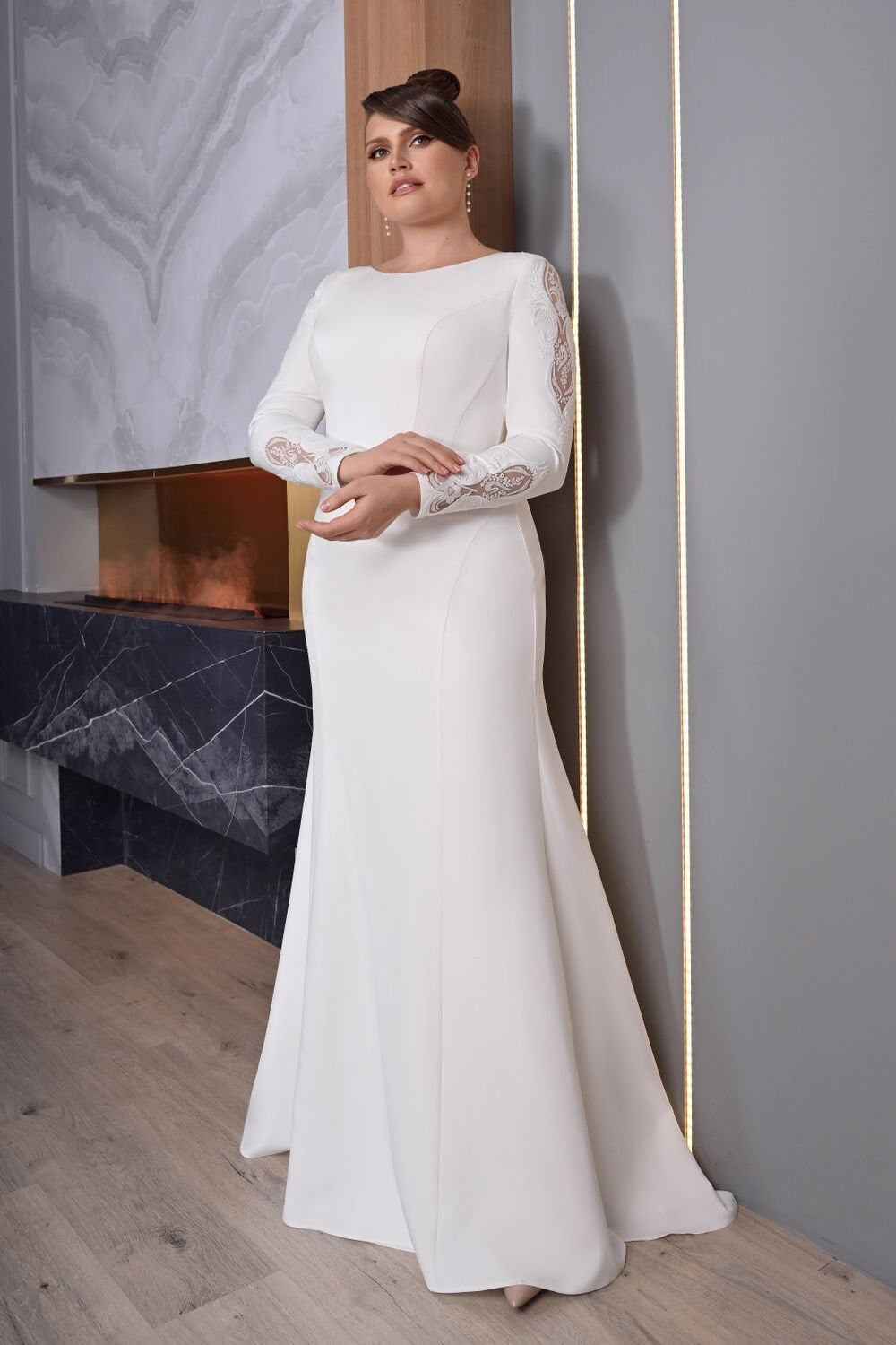 Stunning Fitted Fit and Flare Long Sleeve Modest Boat Neckline Lace Cu – A  & M Enterprises Bridal