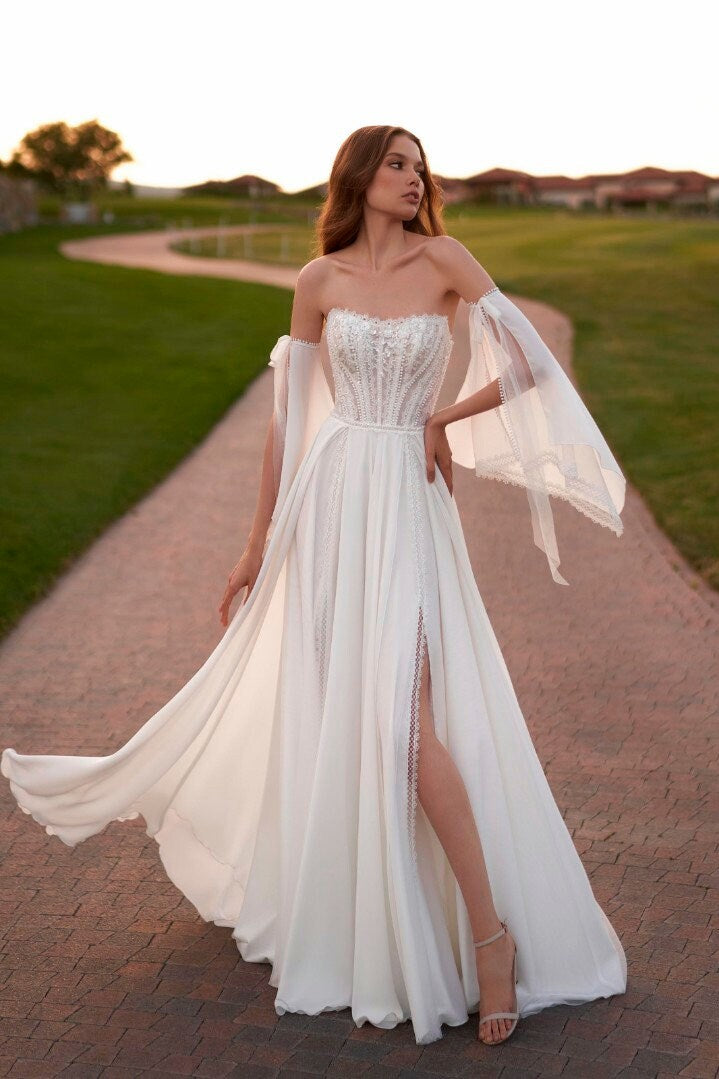 Boho Style Chiffon Wedding Dress Bridal Gown Sleeveless Detachable Sleeves Two Front Side Slits Open Back Corset Lace Up Lace Detail