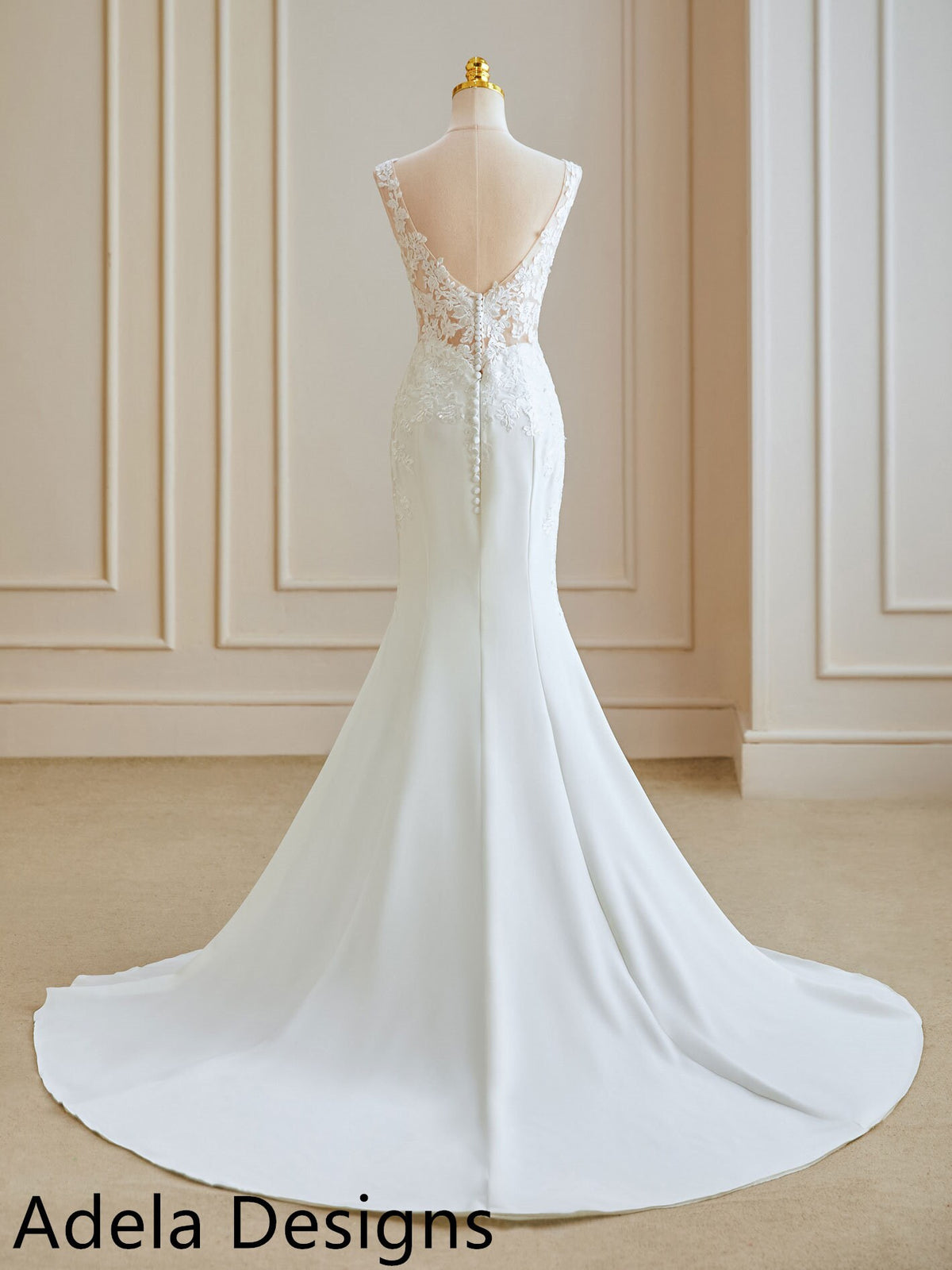 Mermaid Crepe Wedding Dress Bridal Gown Sweetheart Split Neckline Sleeveless with Straps Low Open Back Fit and Flare