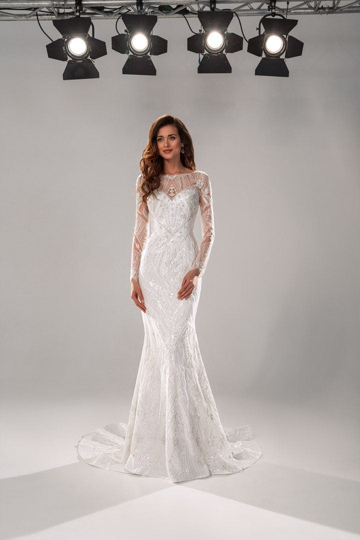 Unique Design Geometric Lace Silver Sparkle Sheath Wedding Dress Bridal Gown Long Sleeve Low Open Back Train Illusion Sparkle Stretch Satin