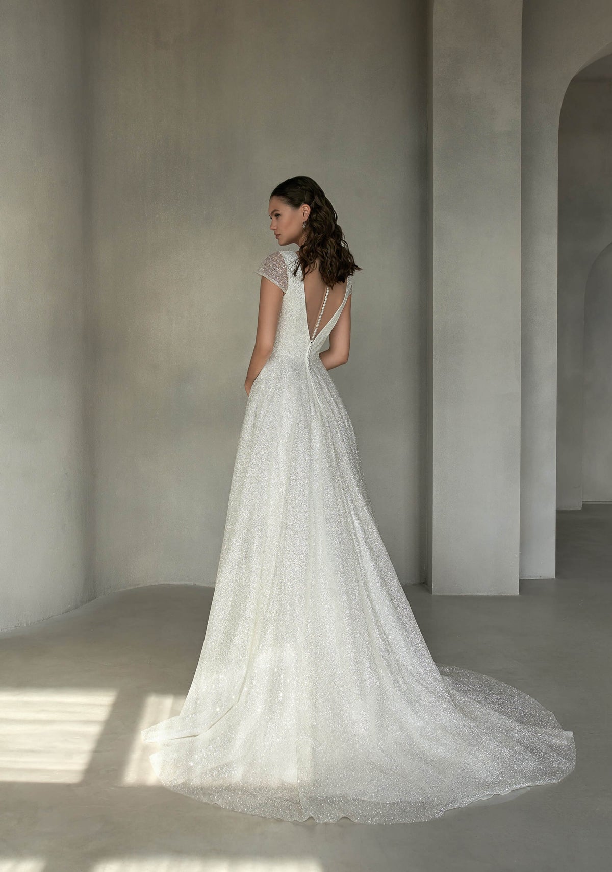 Elegant Aline Wedding Dress Bridal Gown V Neck Sparkle Design Illusion Open Back Short Cap Sleeves Train All Over Glitter Ivory Buttons
