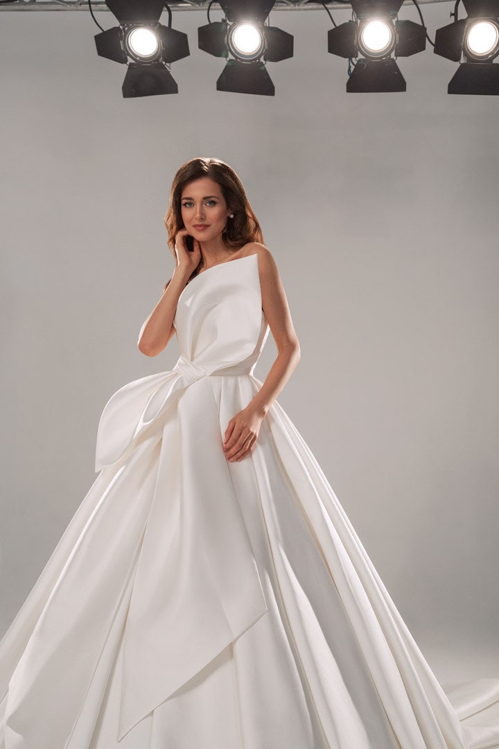 Luxury Ball Gown Mikado Wedding Dress Bridal Gown Full Skirt Minimlist Design Simple Classic Sleeveless Strapless Open Back Sweetheart Neck