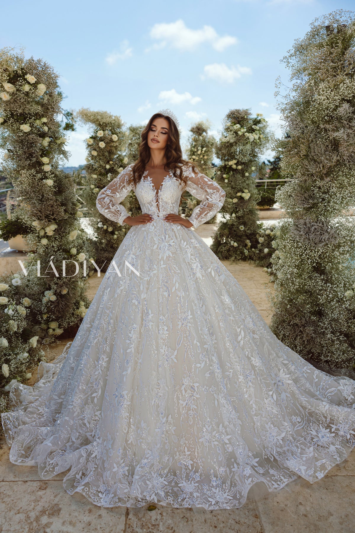 Floral Lace Luxury Princess Queen Long Sleeve Deep V Neckline Wedding Dress Bridal Gown Ball Gown Long Train High Collar Illusion Lace Style